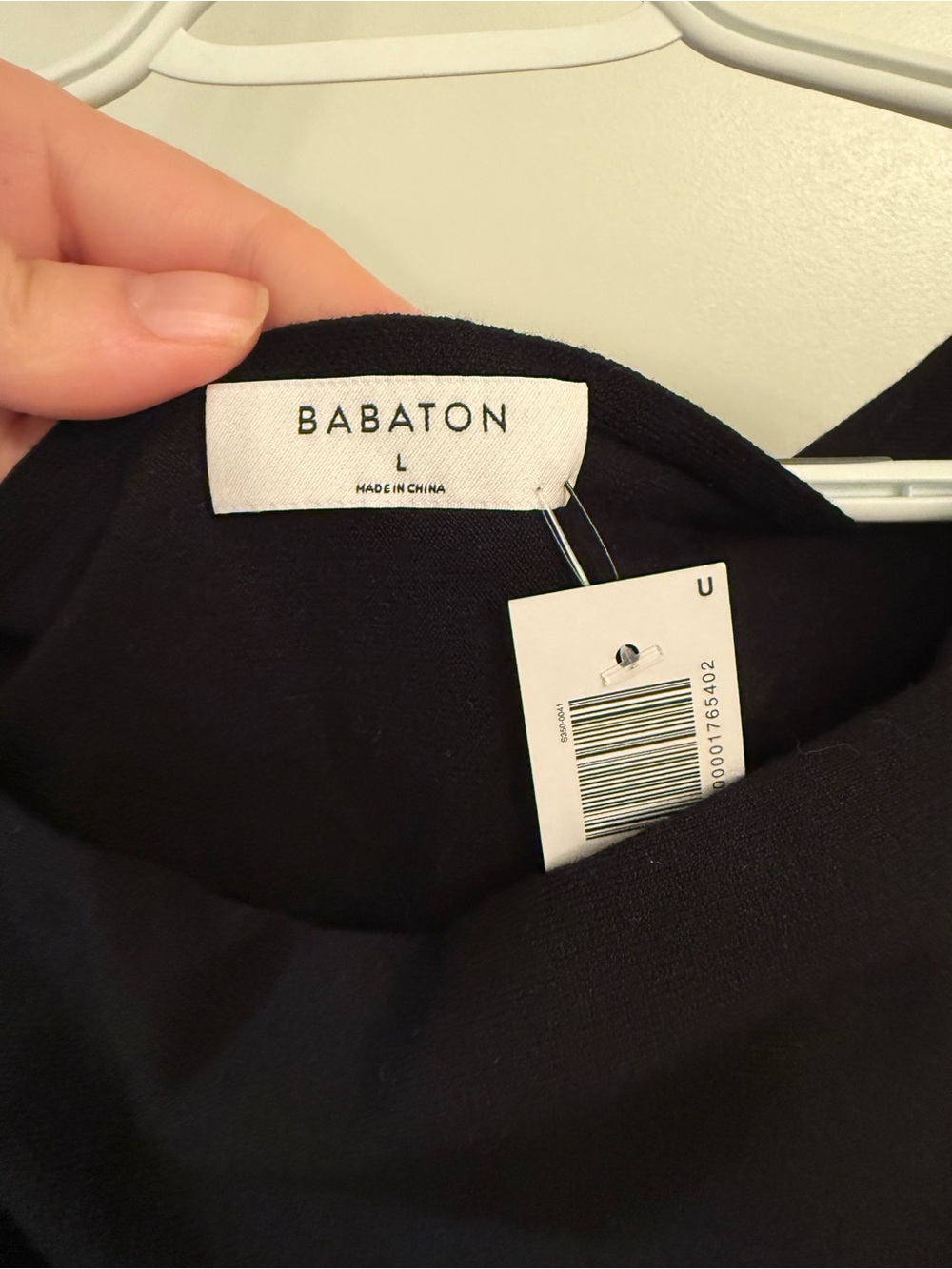 Aritzia Babaton Inspiration Sweater - Black - Picture 6 of 9